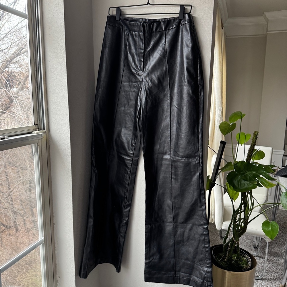 NWT Lioness Women's Black Trousers - Picture 4 of 7